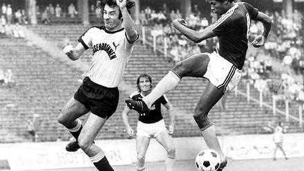 Michael Zimmer (Spieler rechts), genannt „Zippo“, heute 57 Jahre und eingefleischter Zehlendorfer, kickte 1976 mit Tennis Borussia in der Bundesliga.