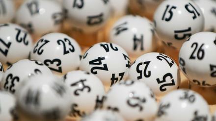 Das Jahr 2019 hat deutschlandweit 127 Lottospielern Millionengewinne gebracht. 