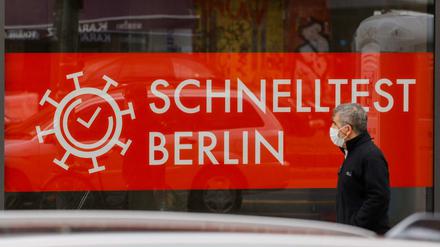 Die Vergabekammer hat die Ausschreibung für landeseigene Berliner Testzentren gestoppt.
