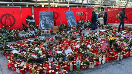 Trauer um die Terroropfer vom Breitscheidplatz. Die Grünen fordern jetzt einen Bundestags-Untersuchungsausschuss. 