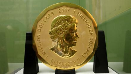 Die wertvolle, 100 Kilogramm schwere Münze "Big Maple Leaf" war Ende März aus dem Bode-Museum in Berlin entwendet worden.