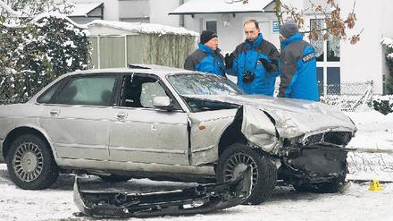 Tatort Schönfließ. Das Auto des erschossenen Straftäters Dennis J. Foto: ddp
