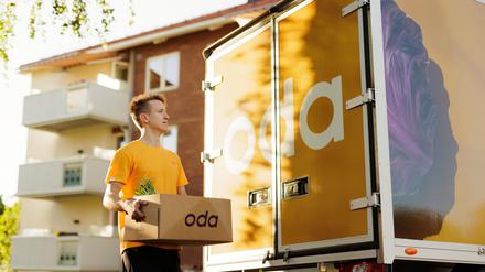 Die Fahrer des Online-Supermarktes Oda sind jetzt in Berlin unterwegs. 
