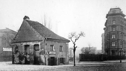 "Bier und Frühstückslocal" am Schlesischen Tor, fotografiert um 1880.
