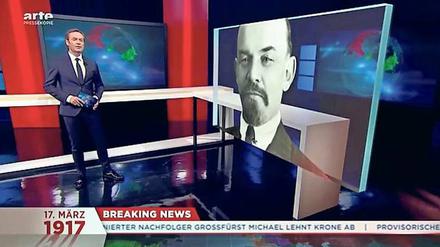 Thomas Kausch moderiert die „Breaking News“ zum Machtwechsel in Russland im Jahr 1917. 