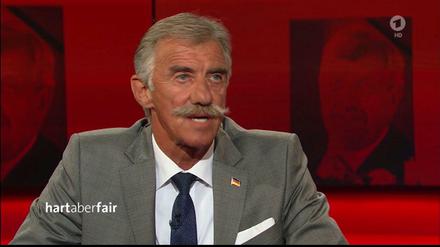 Der AfD-Vorsitzende von Rheinland-Pfalz, Uwe Jung, konnte bei "hart aber fair" punkten. Frank Plasberg hatte ihm wenig entgegenzusetzen.