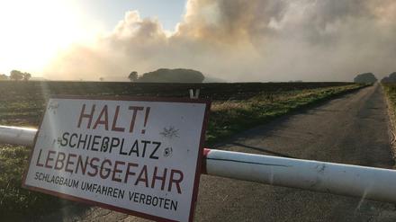 Auf einem Testgelände der Bundeswehr stehen seit dem 04.September fünf Hektar Moorland in Brand.