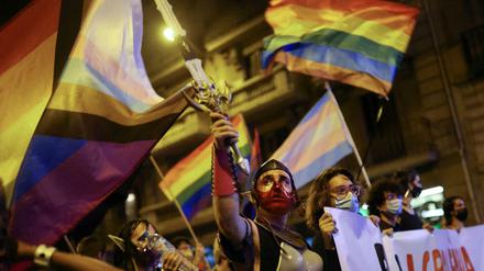 Tod eines 24-Jährigen in Spanien: Protest gegen homophobe Gewalt in Barcelona 