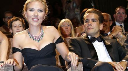 Scarlett Johansson lebt wohl schon seit Monaten getrennt von Ehemann Romain Dauriac (rechts). 