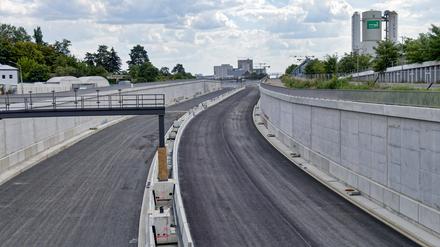 Aktuell wird der 16. Bauabschnitt der Stadtautobahn zum Treptower Park gebaut.