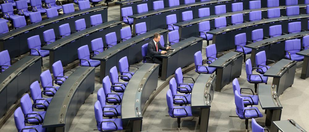 Wie füllt man diese Sitze? Im Streit um die Wahlrechtsreform stehen sich Ampel und Union gegenüber.