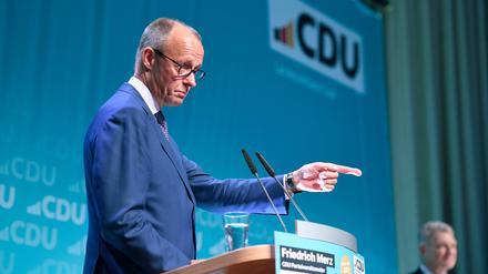 Der CDU Bundesvorsitzende Friedrich Merz besucht am Mittwoch 22.05.2024 Saarlouis, fotografiert im Theater am Ring in Saarlouis. 