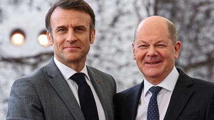 Bundeskanzler Olaf Scholz (rechts) und Frankreichs Staatschef Emmanuel Macron im vergangenen März in Berlin. 