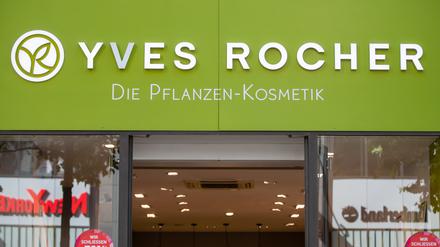 Die Yves Rocher GmbH schließt in Deutschland, der Schweiz und in Österreich alle Filialen.