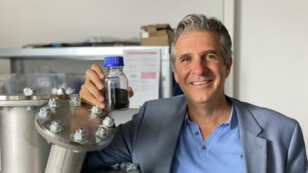 Jens Hanke ist  Gründer und Geschäftsführer von Graforce.  Die Firma aus Adlershof hat ein Verfahren zur Herstellung von CO₂-freiem Wasserstoff aus Methan, Abwasser oder Plastikmüll entwickelt.