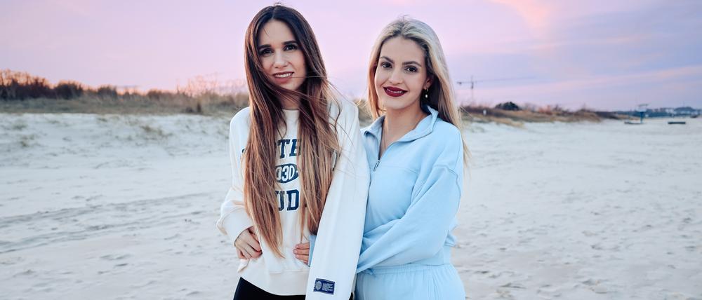 Seit drei Jahren teilen Vanessa und Ina ihr Leben auf dem Instagram-Account „Coupleontour“.
