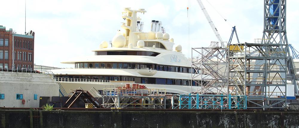 Eine circa 600 Millionen Euro teure Yacht eines russischen Oligarchen (Symbolbild). 
