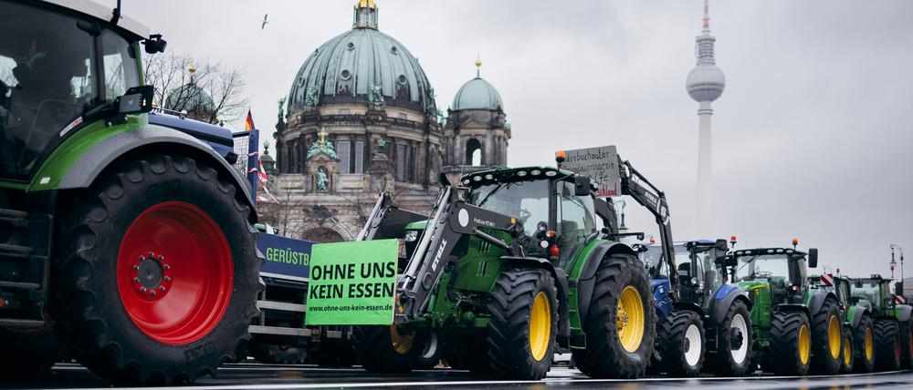 Die Bauern wollen keinen Green Deal der EU: Straßenblockaden im Zentrum von Berlin Mitte Januar 2024.