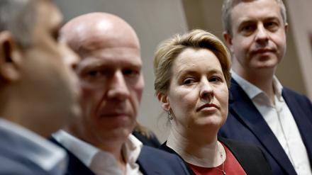 Haben Redebedarf: Berlins CDU-Chef Kai Wegner und Franziska Giffey (SPD). 