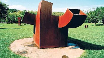 Geschlossen. Der fantastische Skulpturenpark mit Werken von Eduardo Chillida bei San Sebastián ist seit 2011 nicht mehr zugänglich. Der Grund: Finanznot. Foto: Gunnar Knechtel/Laif
