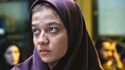 Wegen Mordes zum Tod verurteilt. Maryam (Sadaf Asgari) soll um Vergebung bitten.
