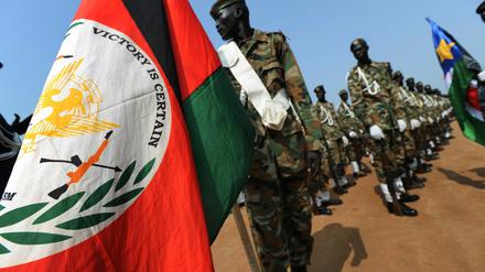 Ungewisse Zukunft: Soldaten aus dem Südsudan warten auf die Unabhängigkeitserklärung