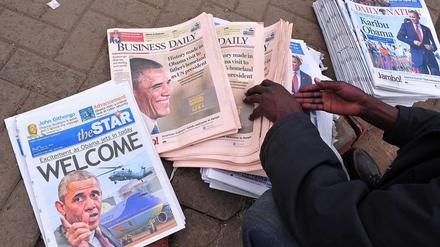 Kenias Zeitungen hießen den US-Präsidenten Barack Obama im Heimatland seines Vaters willkommen. 