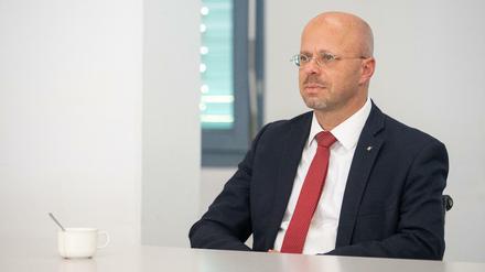 Andreas Kalbitz bei einer Verhandlung des AfD-Bundesschiedsgerichts zur Frage, ob er rechtmäßig Mitglied der Partei ist.