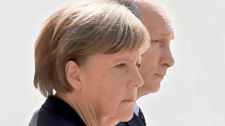 9. Mai 2015: Angela Merkel ist zu Gast in Moskau, wo der Tag des Sieges der Sowjetunion über Nazideutschland begangen wird.