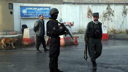 Afghanische Sicherheitskräfte in Kabul nach einem Anschlag Ende Dezember