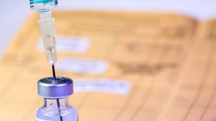 Noch immer ist die Impfquote in Deutschland nach Einschätzung von Experten deutlich zu niedrig.
