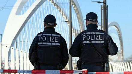 Dürfen jetzt Gebühren erheben: Beamte der Bundespolizei, hier an der deutsch-französischen Grenze in Kehl (Baden-Württemberg).