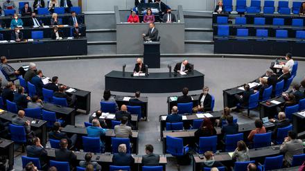 Annäherung im Bundestag: Die Koalitionsfraktionen und die Union bewegen sich aufeinander zu.