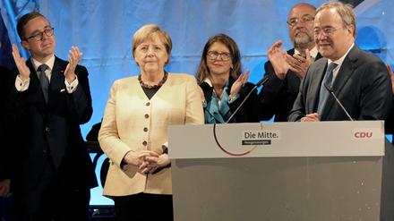 Angela Merkel und Armin Laschet bei einem gemeinsamen Wahlkampfauftritt in der Hansestadt Stralsund.
