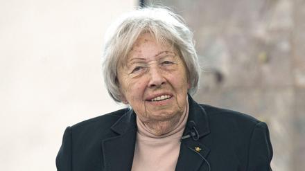 Trude Simonsohn bei der Verleihung der Frankfurter Ehrenbürgerwürde am 16. Oktober 2016