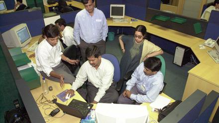 Indische Software-Experten in einer Niederlassung der Softwarefirma SAP.