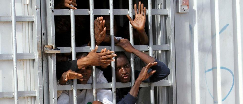 Migranten in einem libyschen Haftzentrum in der Nähe von Tripolis.