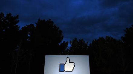 Bundesjustizministerin Katarina Barley fordert, dass Facebook die Funktionsweise seiner Algorithmen offenlegt.