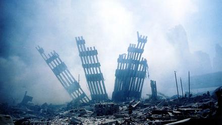 Immer noch unbegreiflich: Reste des WTC im Schutt und Rauch nach den Anschlägen.