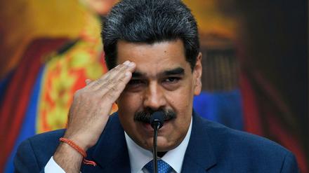 Ein politischer Überlebenskünstler und plötzlich fest im Sattel trotz großem Elend: Venezuelas Präsident Nicolás Maduro. 