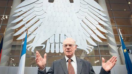 In seiner Macht. Wenn er findet, dass jemand zu wenig zu Wort kommt, kann der Bundestagspräsident ihm mehr Redezeit zubilligen. Foto: Stephanie Pilick/dpa