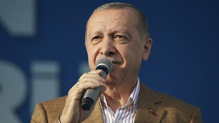 Recep Tayyip Erdogan, Präsident der Türkei, hält am 25.10.2020 während einer Veranstaltung seiner Regierungspartei eine Rede.