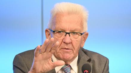 Winfried Kretschmann (Bündnis 90/Die Grünen), Ministerpräsident von Baden-Württemberg, steht hinter Palmers Idee.