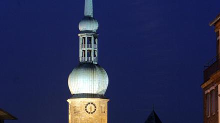 Der Turm der Reinoldikirche in Dortmund. 
