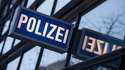 Bundestagsabgeordnete aus mehreren Parteien fordern als Konsequenz aus der Drohmail-Affäre Konsequenzen beim Verfahren für polizeiliche Datenabfragen.