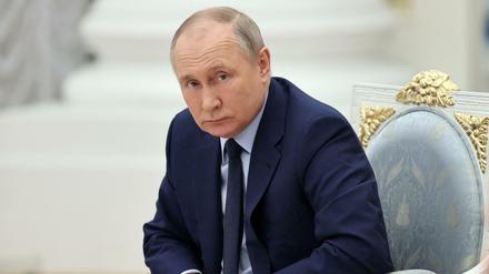 Scheinriese: Russlands Präsident Wladimir Putin im Kreml.