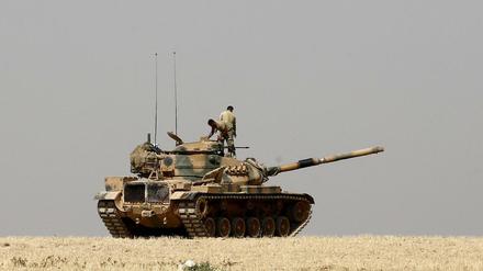 Ein türkischer Panzer im türkisch-syrischen Grenzgebiet.