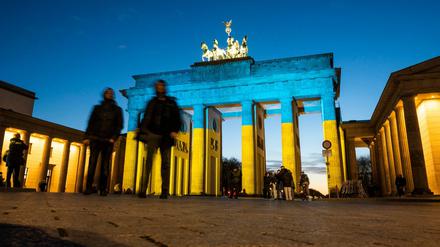 Das Brandenburger Tor wurde kürzlich in den Farben der ukrainischen Flagge angestrahlt. 