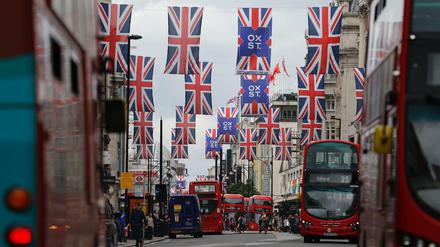 Flaggen Großbritanniens in der Londoner Oxford Street Union