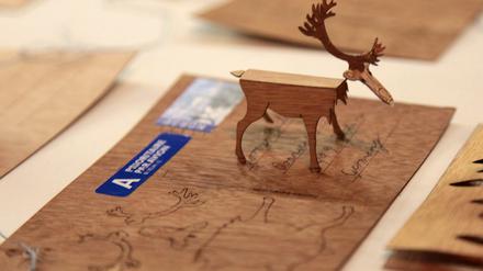 3D-Postkarten aus Holz - auch das ist Design.